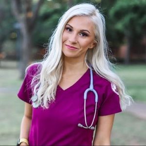 Meet your Posher, Briana natividad